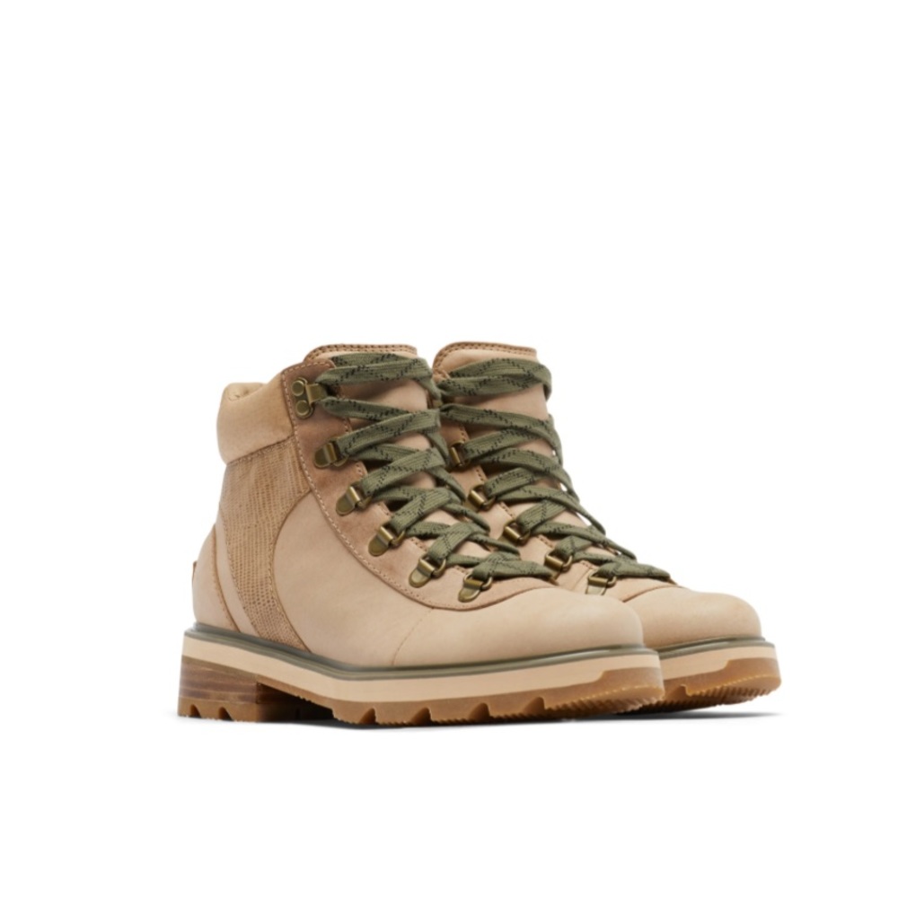 NWOT Sorel Waterproof Hiking Boot